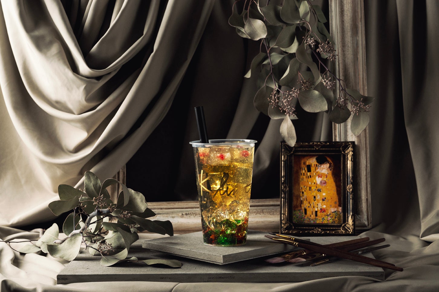 まるで小さな美術館！？アートを愛するスタッフによる、アート