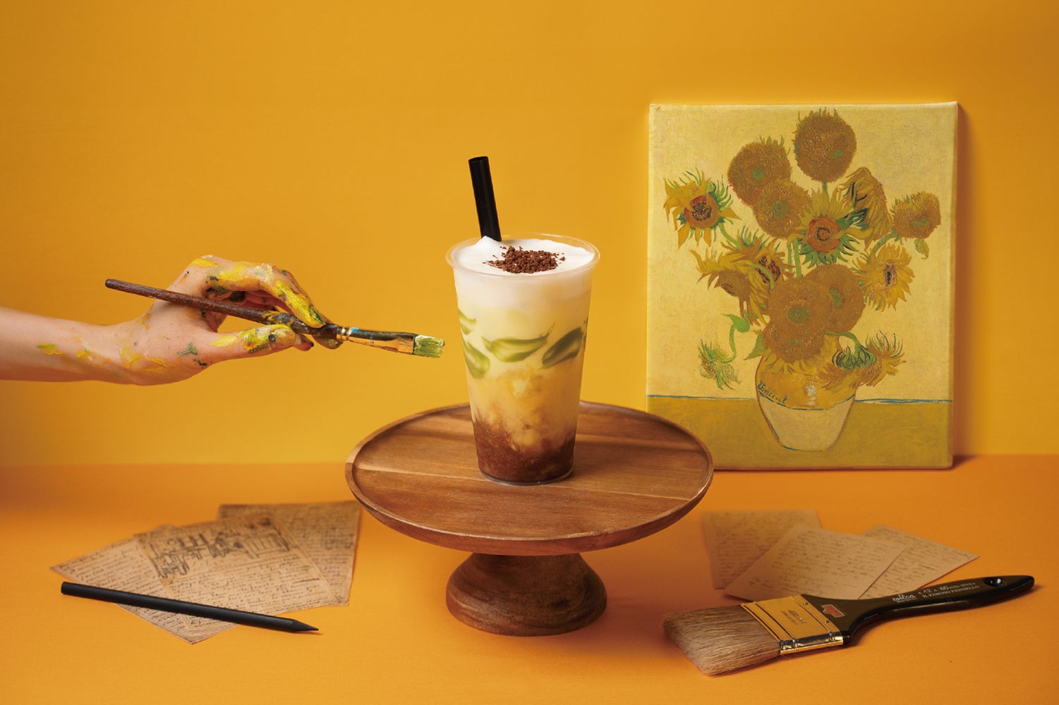 名画を飲む!アートなドリンク、夏はゴッホの《ひまわり》がモチーフ 名画を飲む!アートなドリンク、夏はゴッホの《ひまわり》がモチーフ
