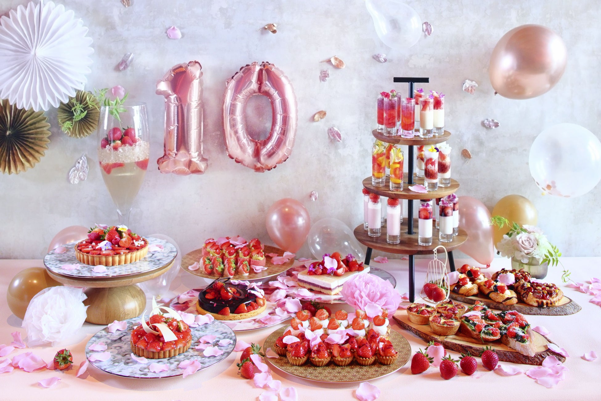 写真:ストロベリースイーツブッフェイメージ