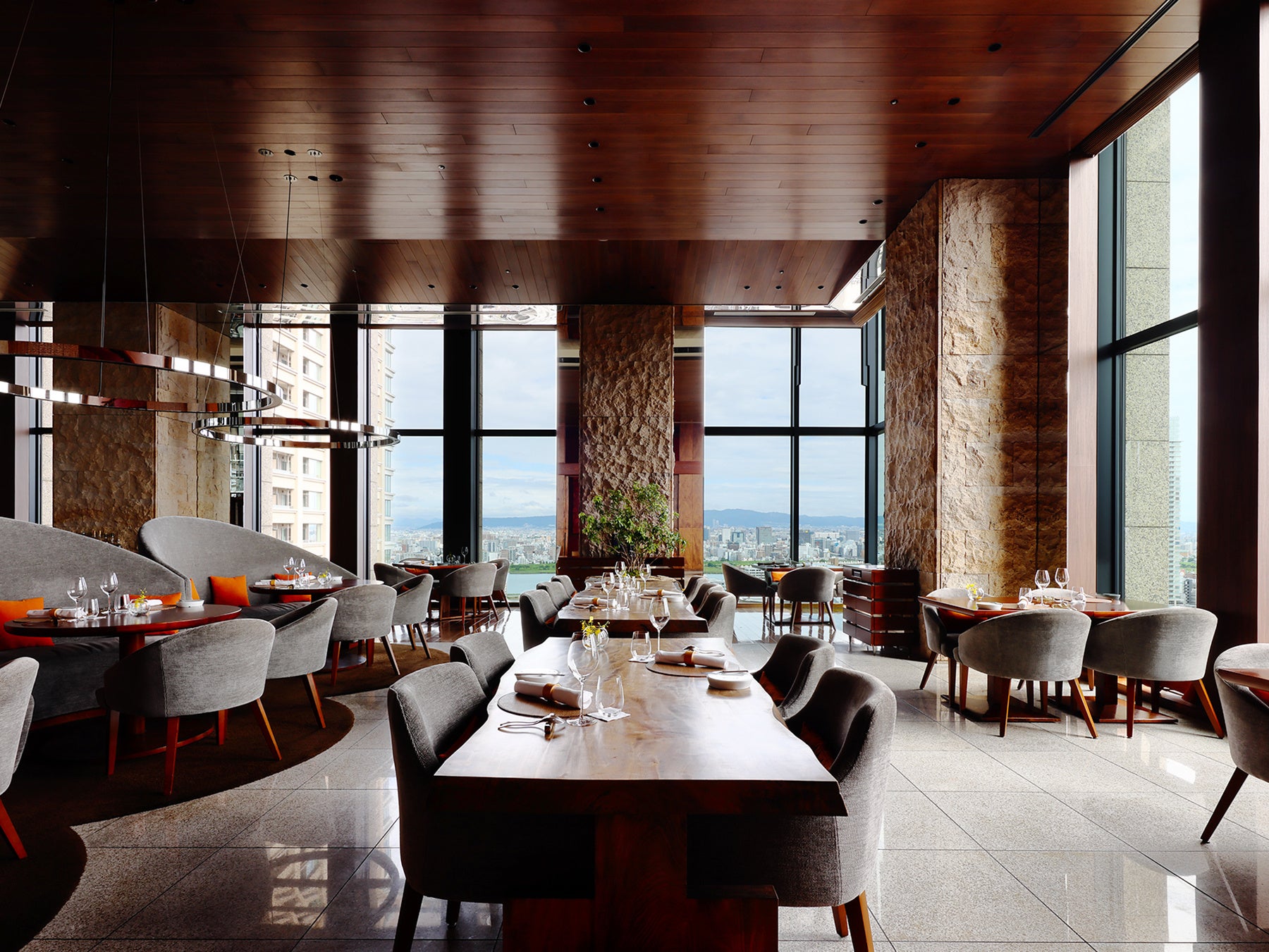 フレンチレストラン「Pierre」