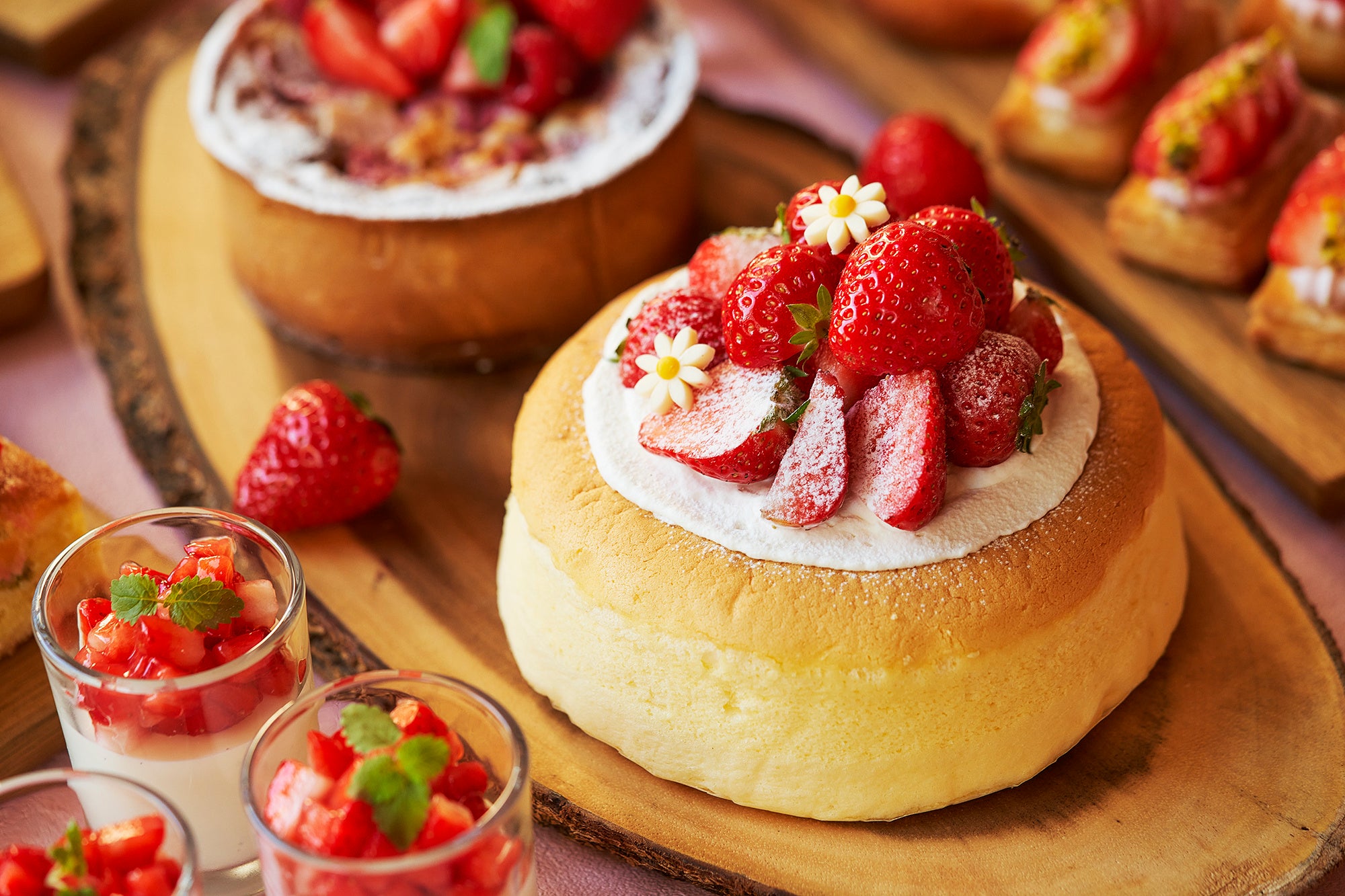 写真：ストロベリースイーツブッフェイメージ