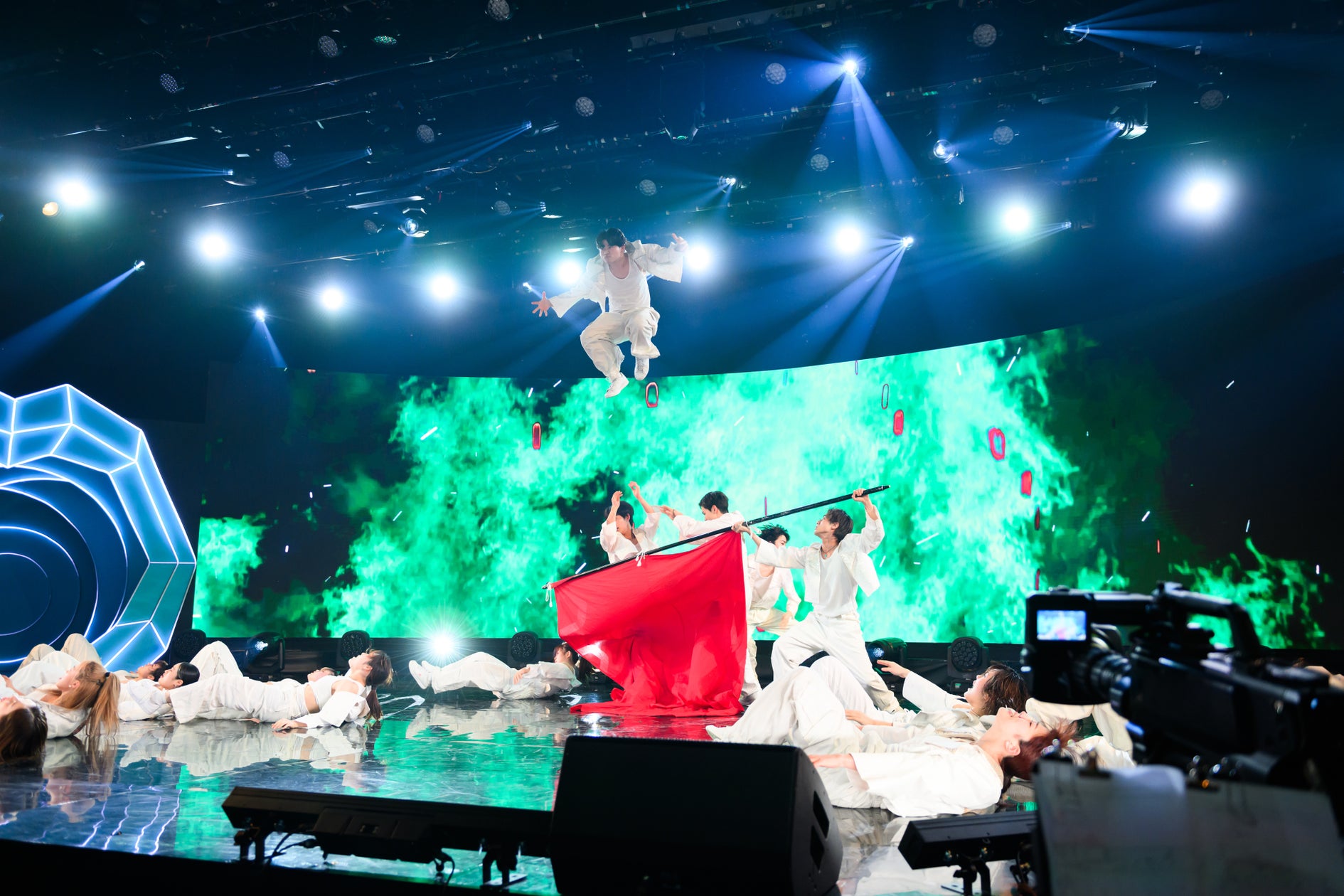 Chibi Unity 日本のエンタメ業界を担うシンガー&ダンサーが大激突!日米共同制作『SONG vs DANCE』でダンスグループ「Chibi Unity」が優勝 ...
