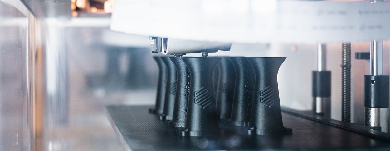 人気！３DプリンターMarkforged Onyx One 製造年2024年6月 Onyx one 3Dプリンター 製品詳細 3Dプリンター・3Dプリントならi