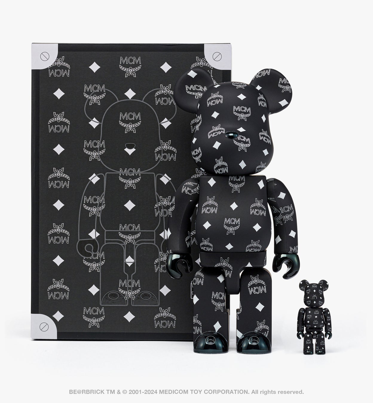 MCM×BE@RBRICK 第3弾: ブラックVer.が登場！ラバーコート仕様とブラッククローム加工を施した豪華デザイン