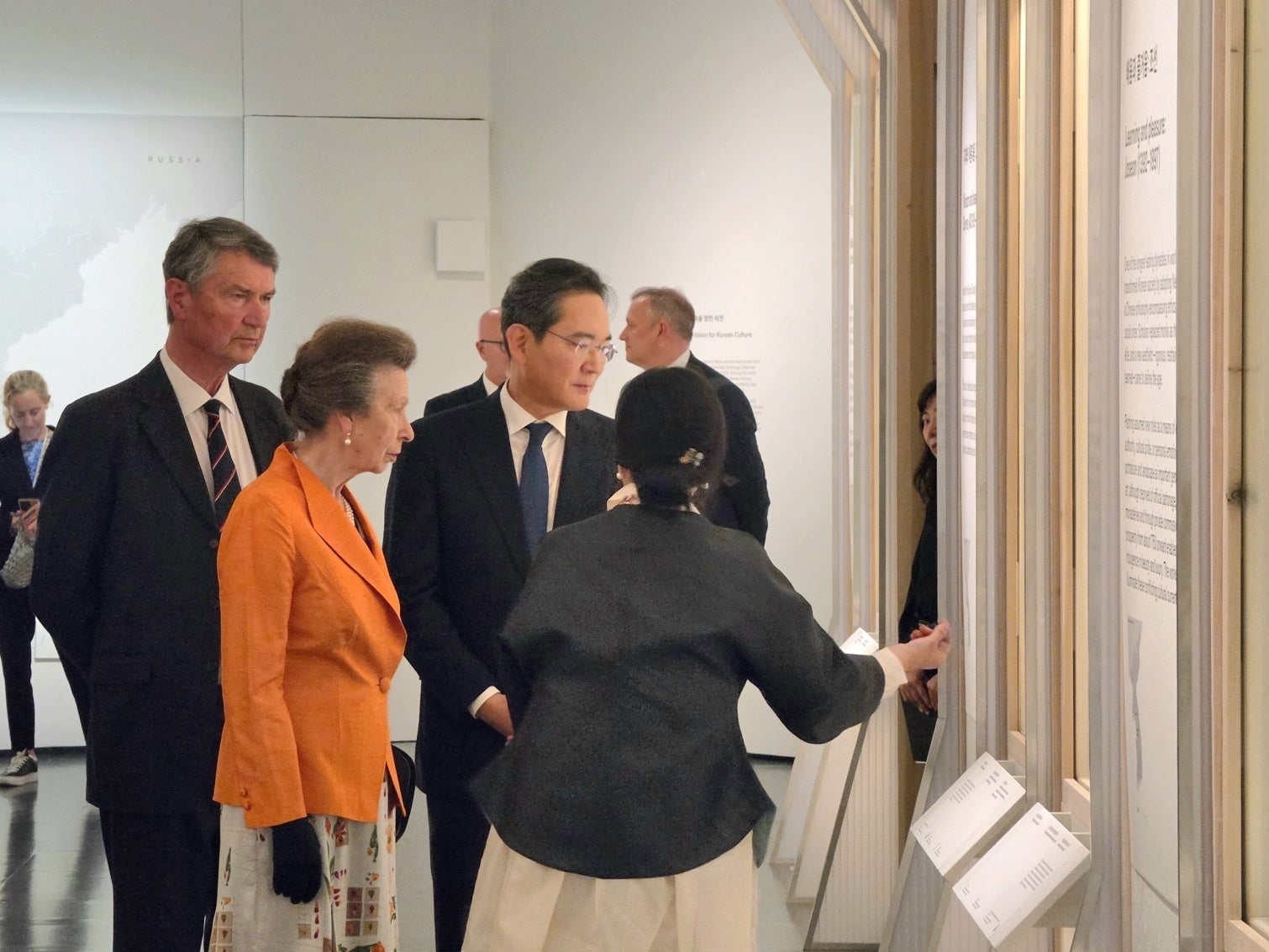 Samsung、大英博物館で「Korea」展の開幕を記念しLee Kun-Heeコレクションで韓国美術の歴史を紹介