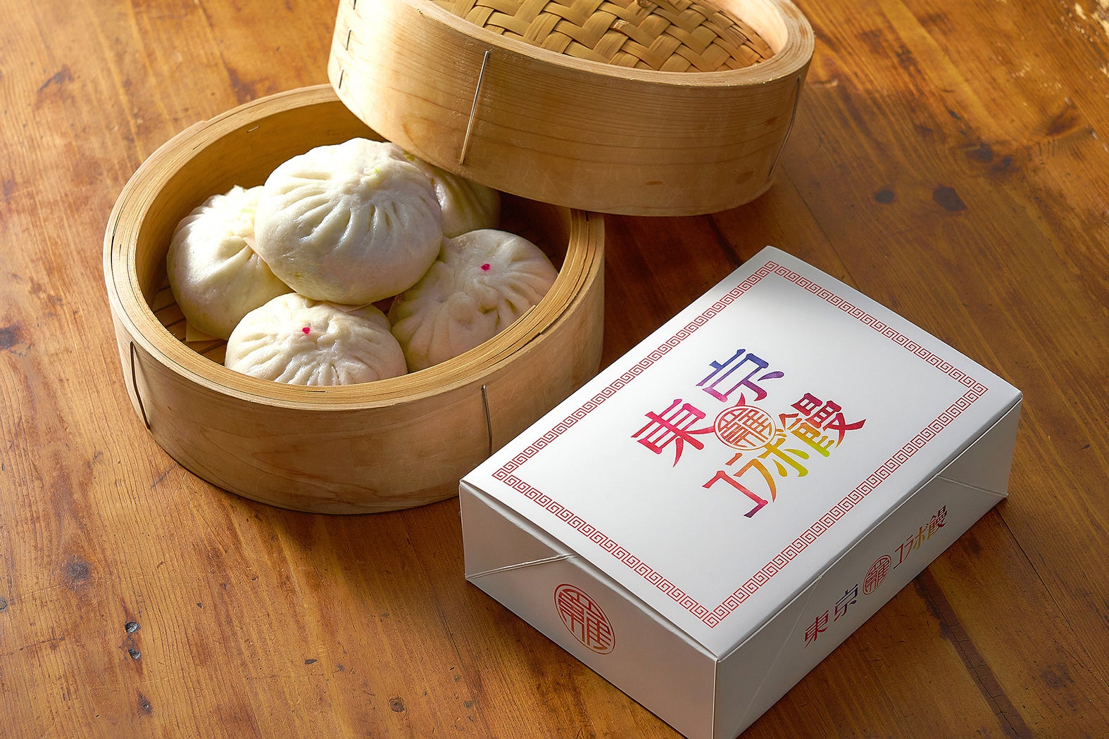 恵比寿で連日完売が続く『羅家 東京豚饅』✕『有名店・有名シェフ』と