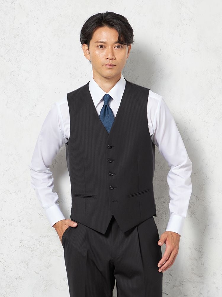 yukka　セレモニースーツ 上品な光沢が魅力のセレモニースーツが登場！セレモニー仕様の