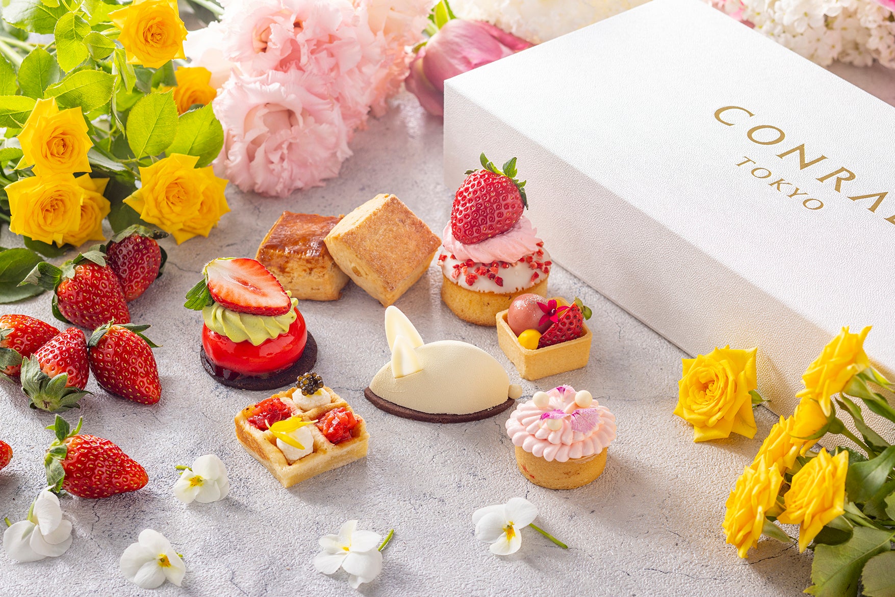 「ストロベリー・イン・ブルーム」アフタヌーンティー　テイクアウト