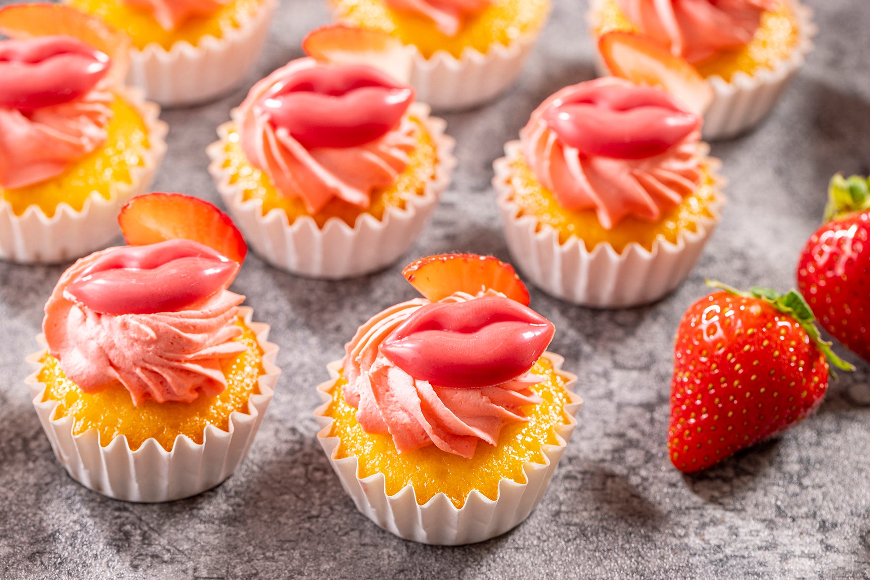 コンラッド東京 12月30日 金 より ストロベリー イン 二ューヨーク スイーツビュッフェを開催 コンラッド東京のプレスリリース コンラッド東京 12月30日 金 より ストロベリー イン 二ューヨーク スイーツビュッフェを開催 コンラッド東京のプレスリリース