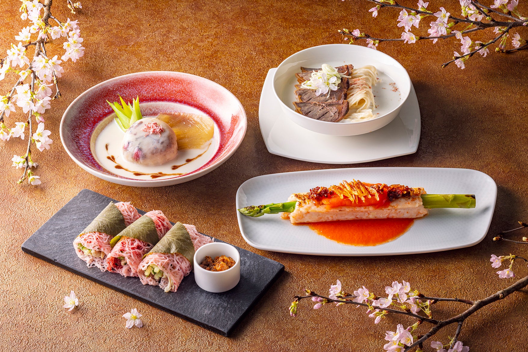 中国料理「チャイナブルー」　桜ランチコース＆アラカルトディナー