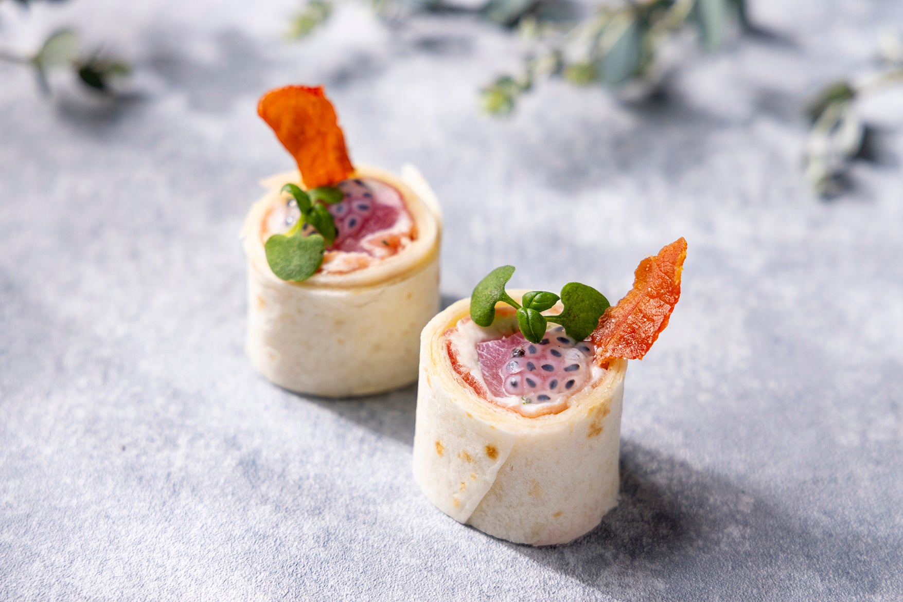 桃のカプレーゼロール