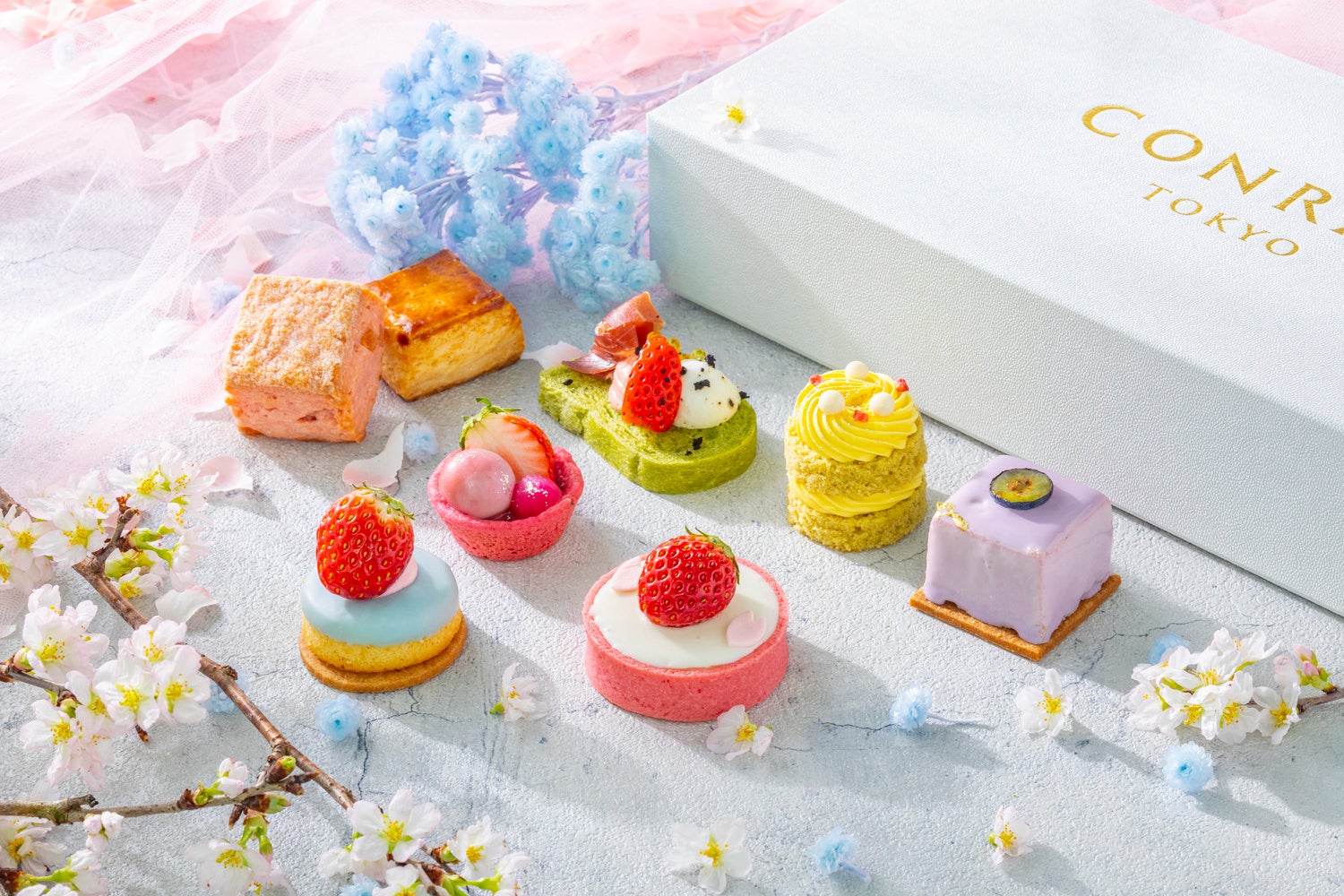 「桜ストロベリーの春色アフタヌーンティー」 テイクアウト