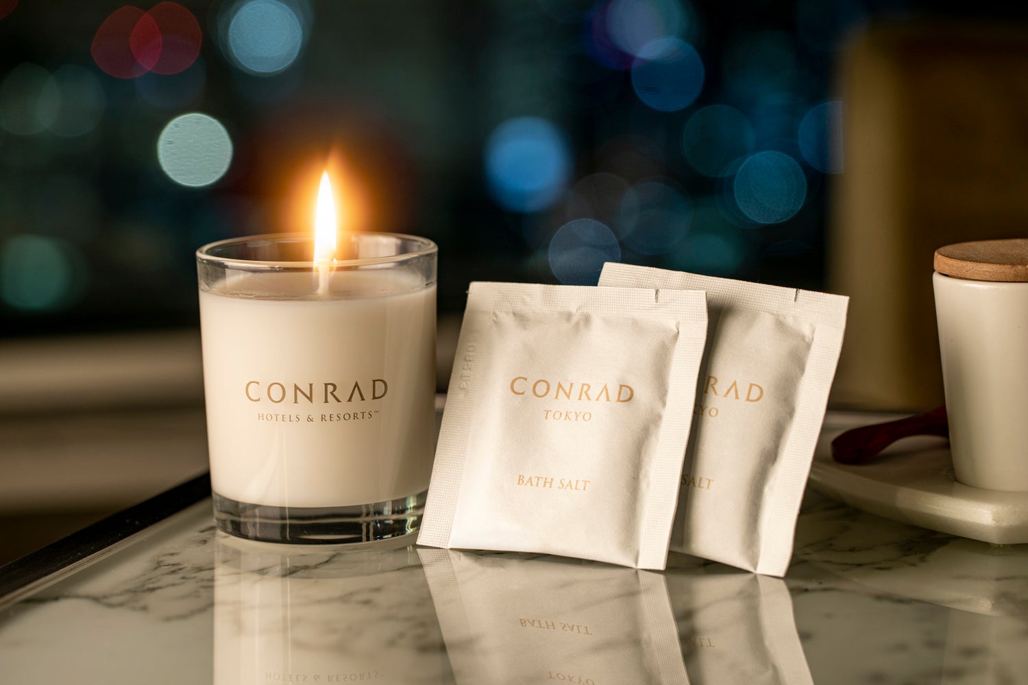 コンラッド東京オリジナルアロマキャンドルとバスソルト