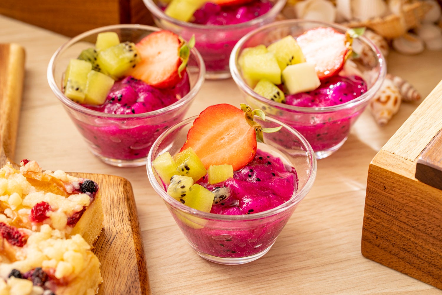 ピタヤフルーツボウル