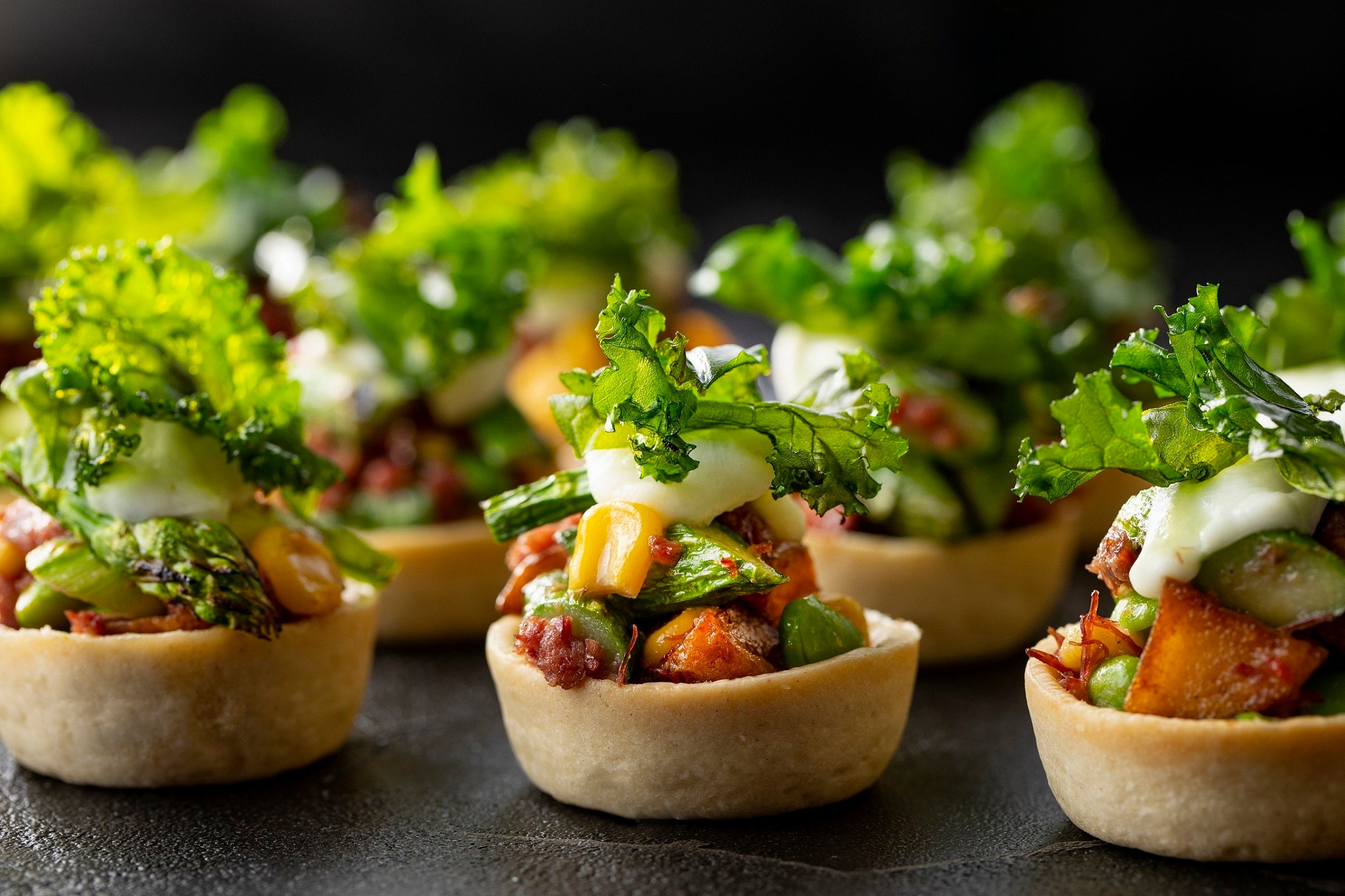 北海道ハーブ牛の自家製コンビーフと野菜のタルト