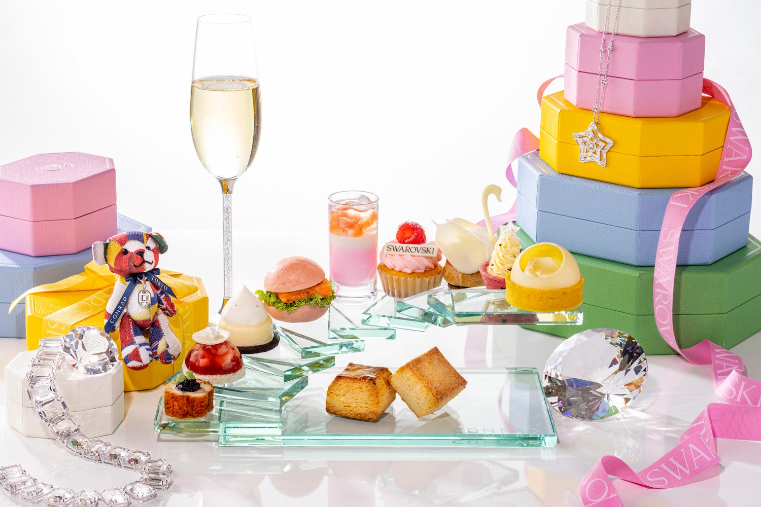 コンラッド・ベア付き・デラックスアフタヌーンティー