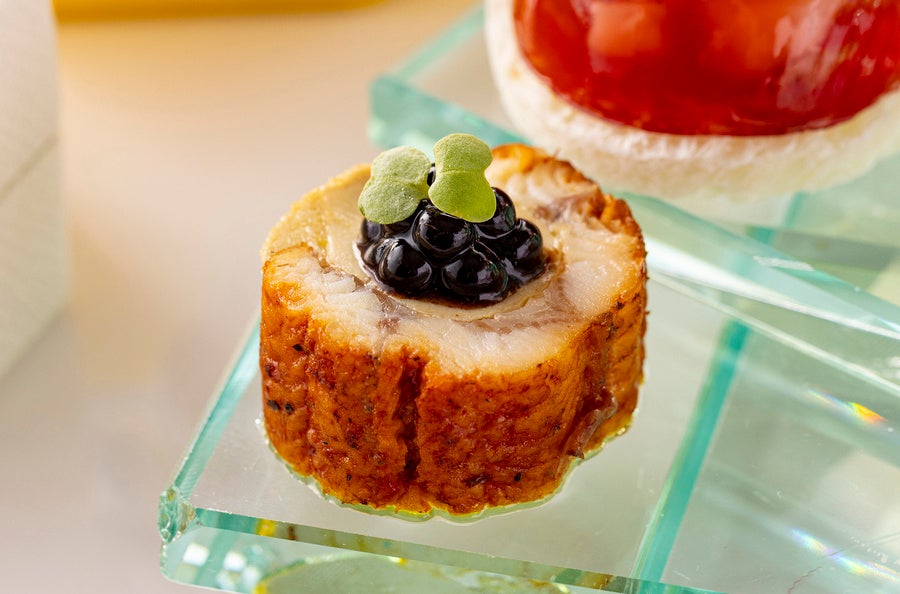 ・	鰻とフォアグラのテリーヌ　バルサミコパール