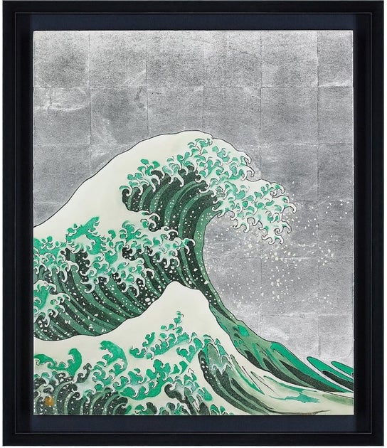 北斎の浮世絵技術を活かした『LA MER』が登場!プラチナ箔で翡翠の波を表現 北斎の浮世絵技術を活かした『LA MER』が登場!プラチナ箔で翡翠の波を表現