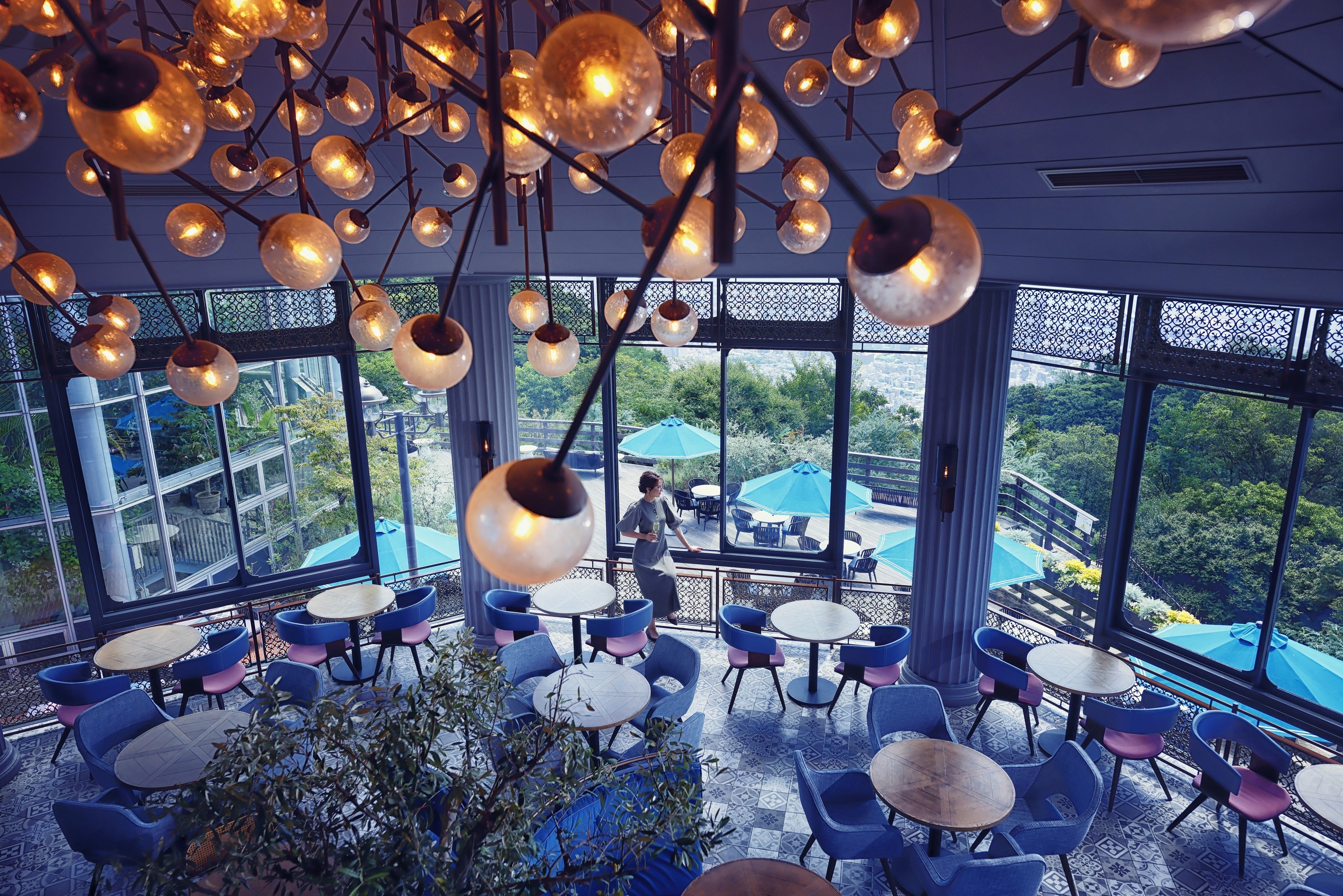 ザ・ヴェランダ神戸　2Fカフェラウンジ