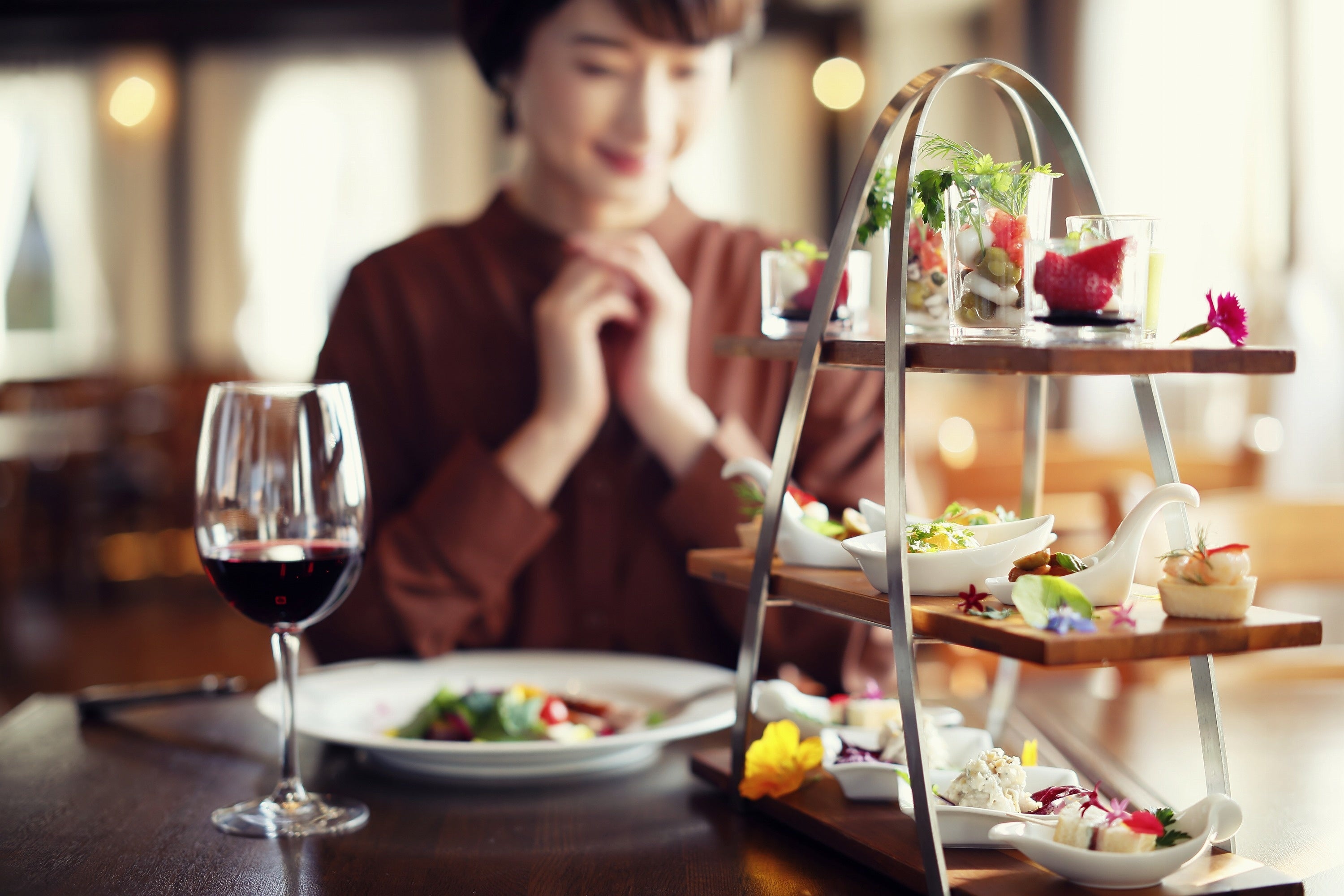 前菜スタンドとメイン料理
