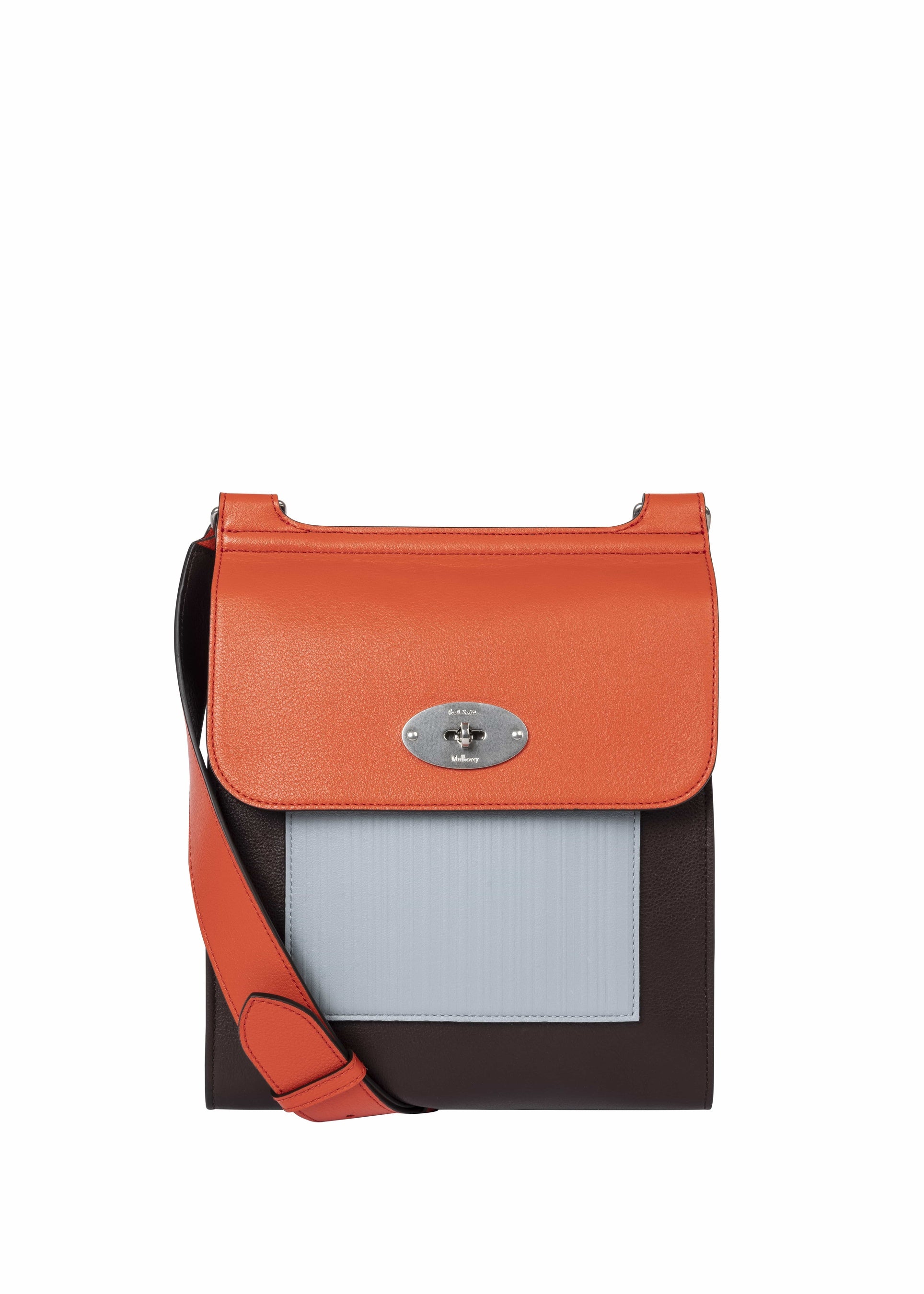 マルベリーとポール・スミスは、コラボレーションコレクションの