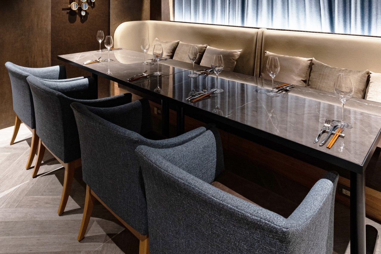 個室席：落ち着いた空間でお食事を楽しんでいただけます。