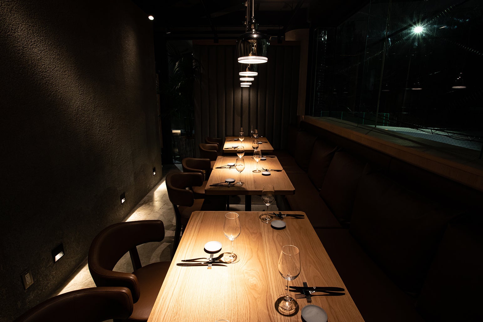 個室仕様のテーブル席（最大12名様まで）