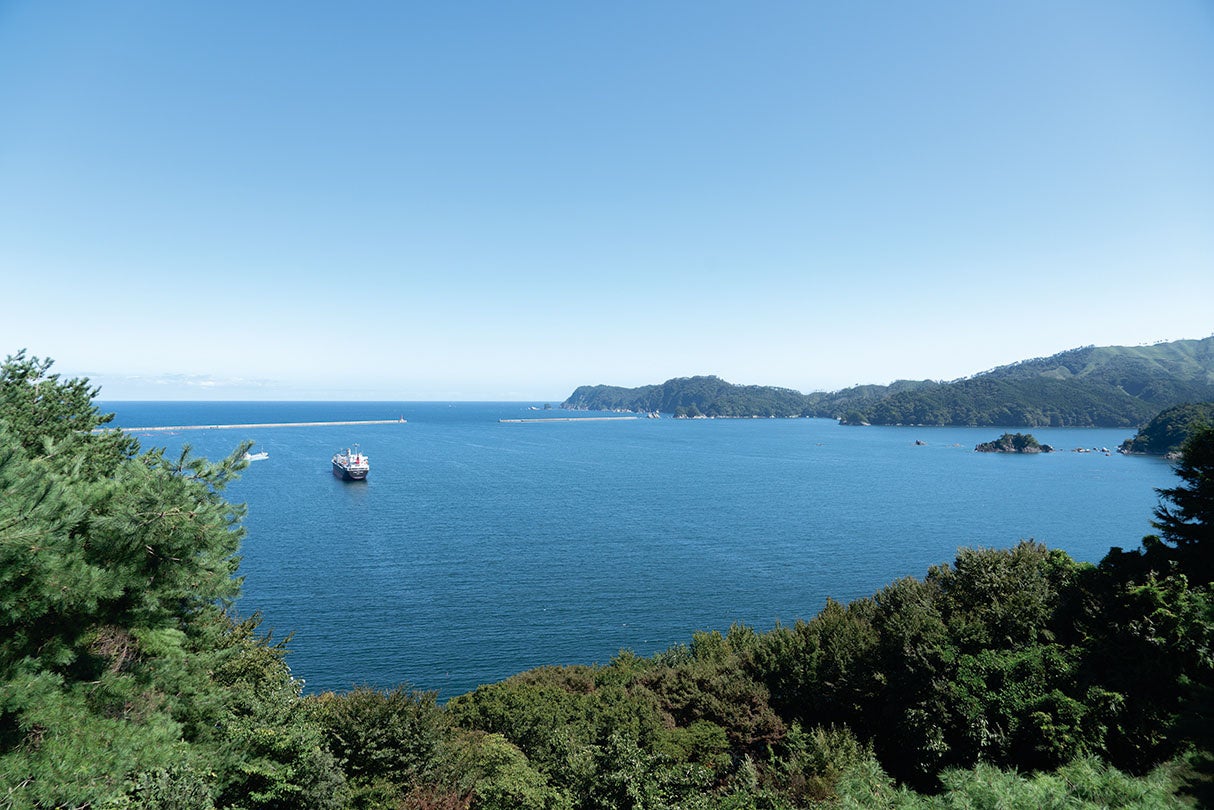 豊かな漁場である釜石湾。釜石港は国際貿易港としても栄えてきた。