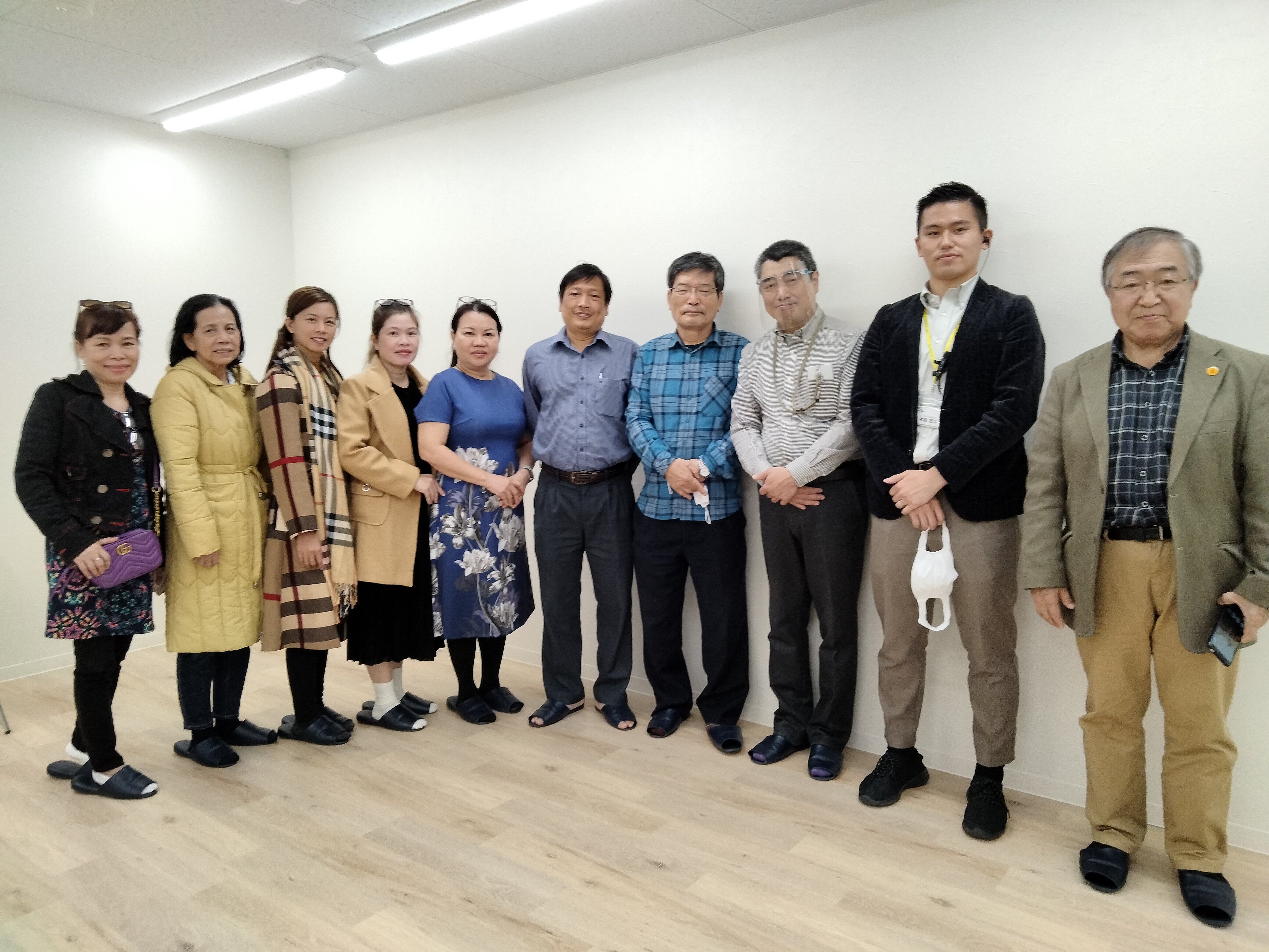 11月28日（月）の見学参加者（現地で職業訓練を行うジョブトレーナー）