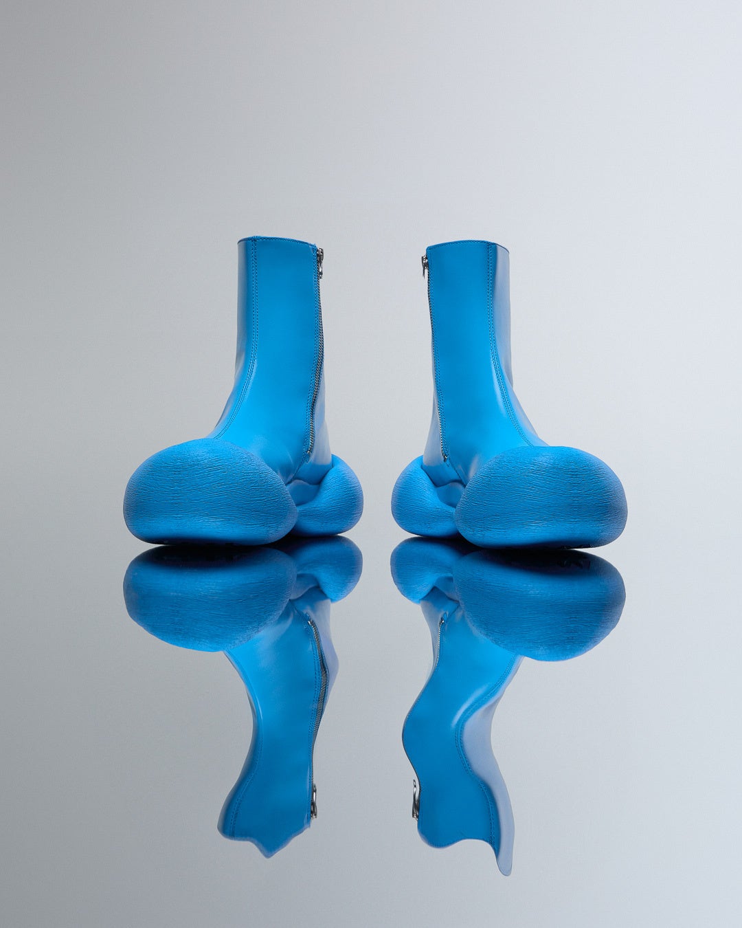 CAMPERLAB（カンペールラボ）」新ハイブリッドライン「CARAMBA