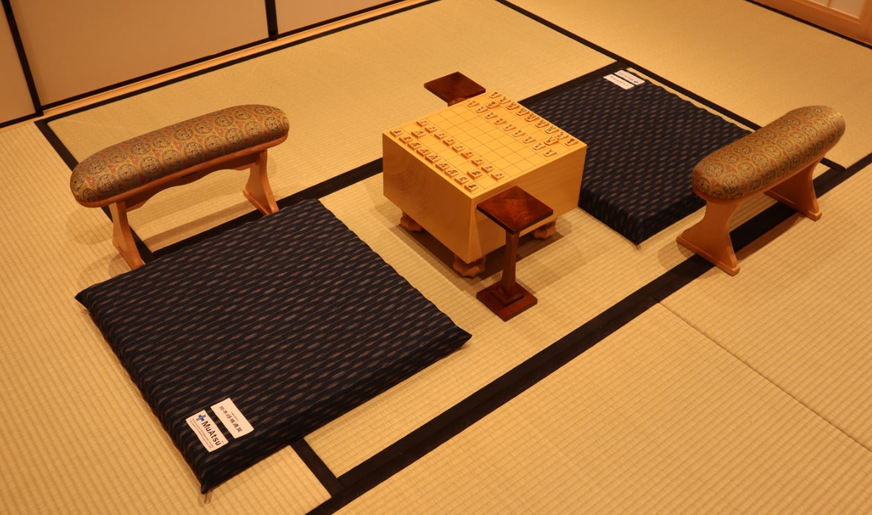 お待たせいたしました!【日本将棋連盟×昭和西川】「対局用ムアツ お待たせいたしました!【日本将棋連盟×昭和西川】「対局用ムアツ