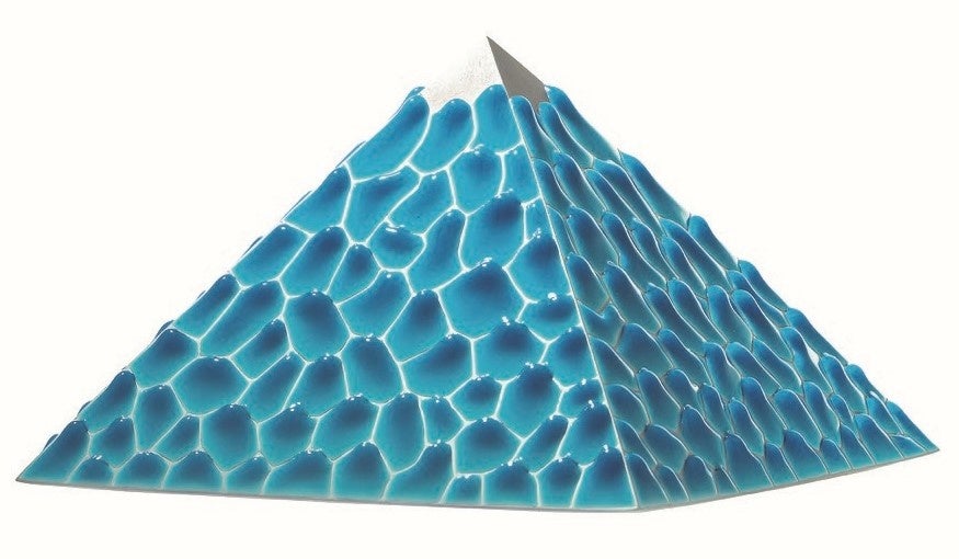 ピラミッド　22 x 22 x 14 cm