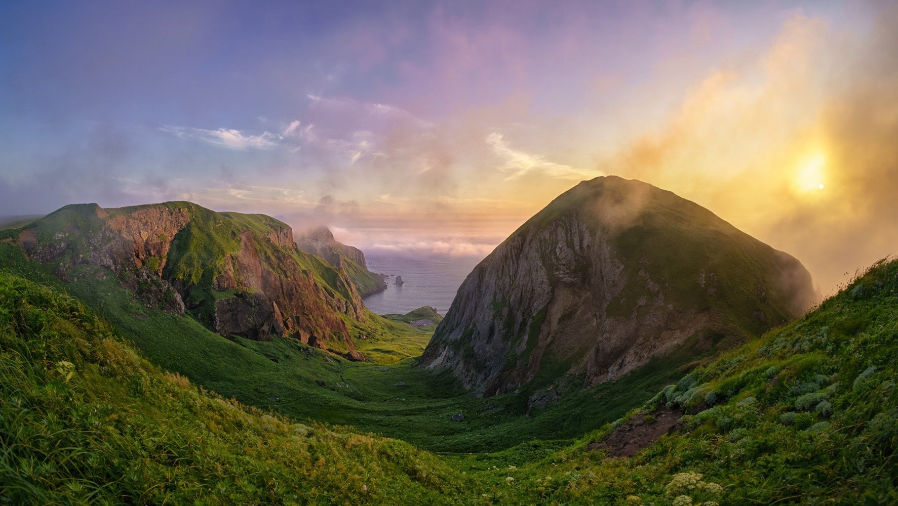 新作《風の通り道》撮影地：北海道、礼文島 (C)KAGAYA