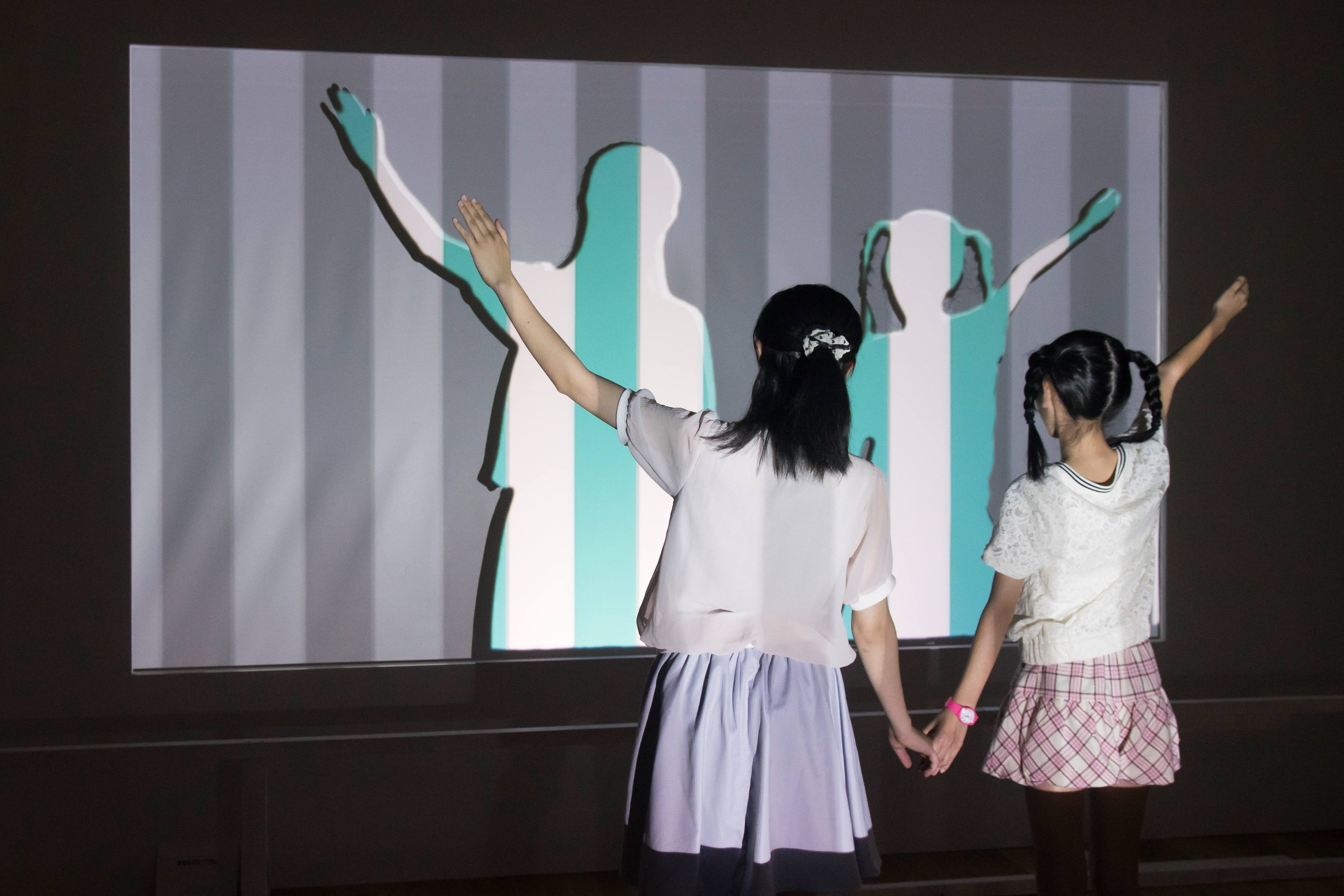 そごう美術館】魔法の美術館 光と遊ぶ超体感型ミュージアム