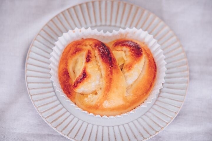 穴太商店の米粉パン