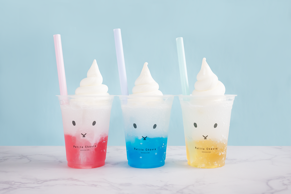 後半[札幌]プティ・シェ-ヴル やぎミルクフロート ピーチ/ブルーハワイ/マスカット （1杯)　各660円