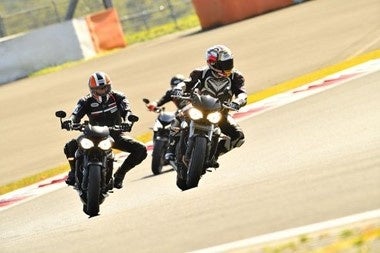 サーキット走行