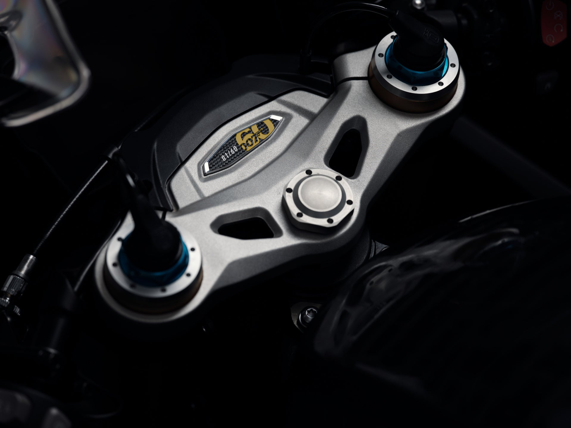 クランプバッジ