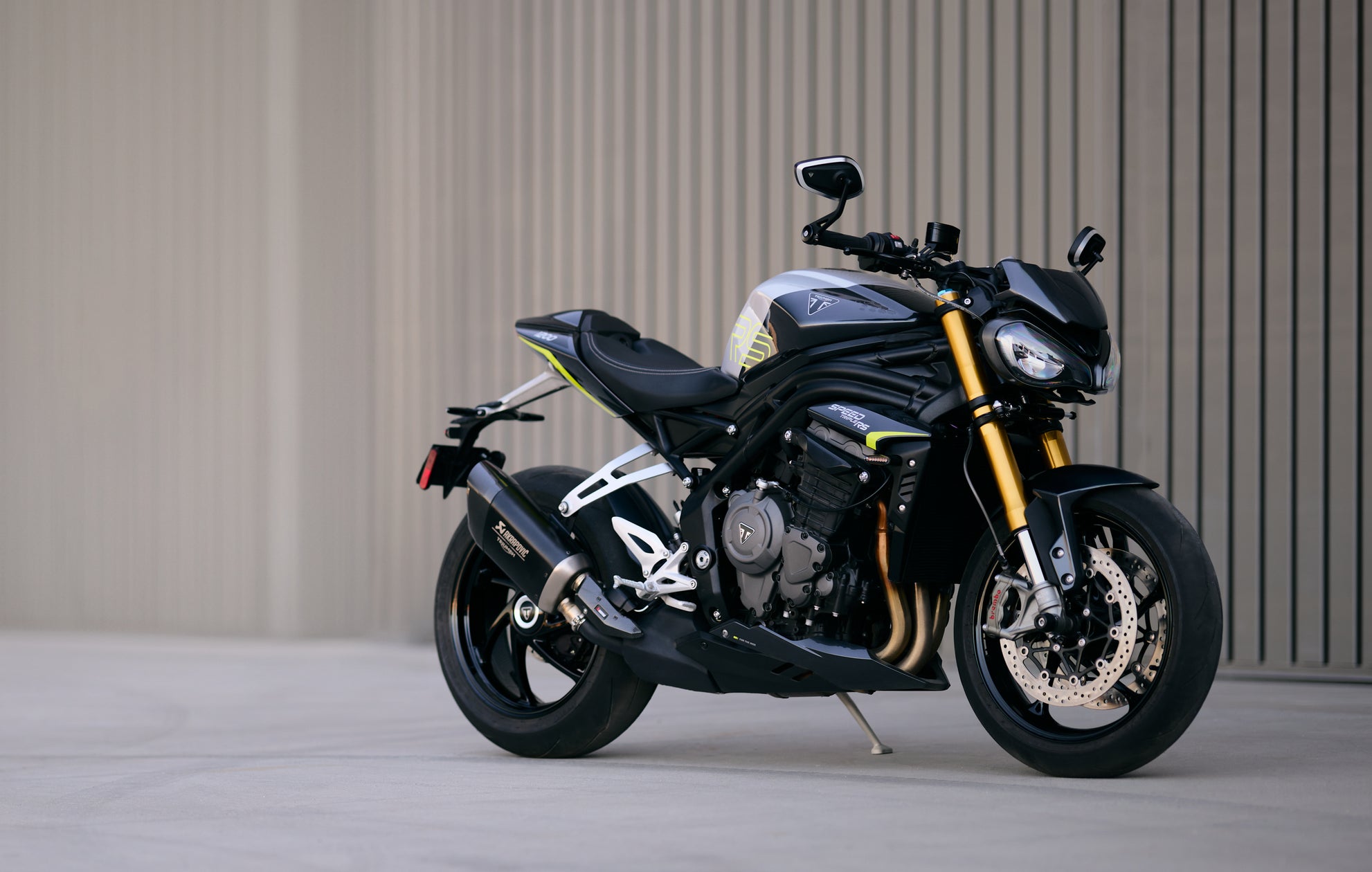 トライアンフから新型SPEED TRIPLE 1200 RS発表のお知らせ トライアンフから新型SPEED TRIPLE 1200 RS発表のお知らせ
