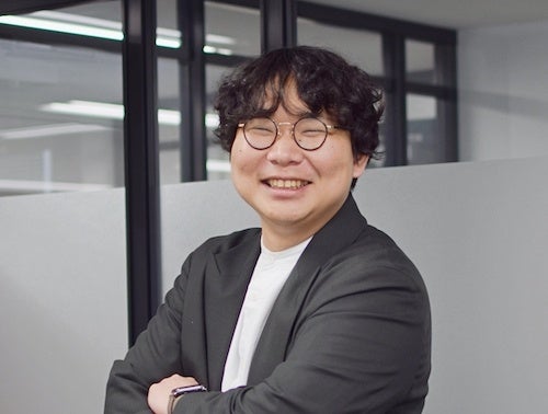 シニアジョブ　戦略人事本部長　関岡央真