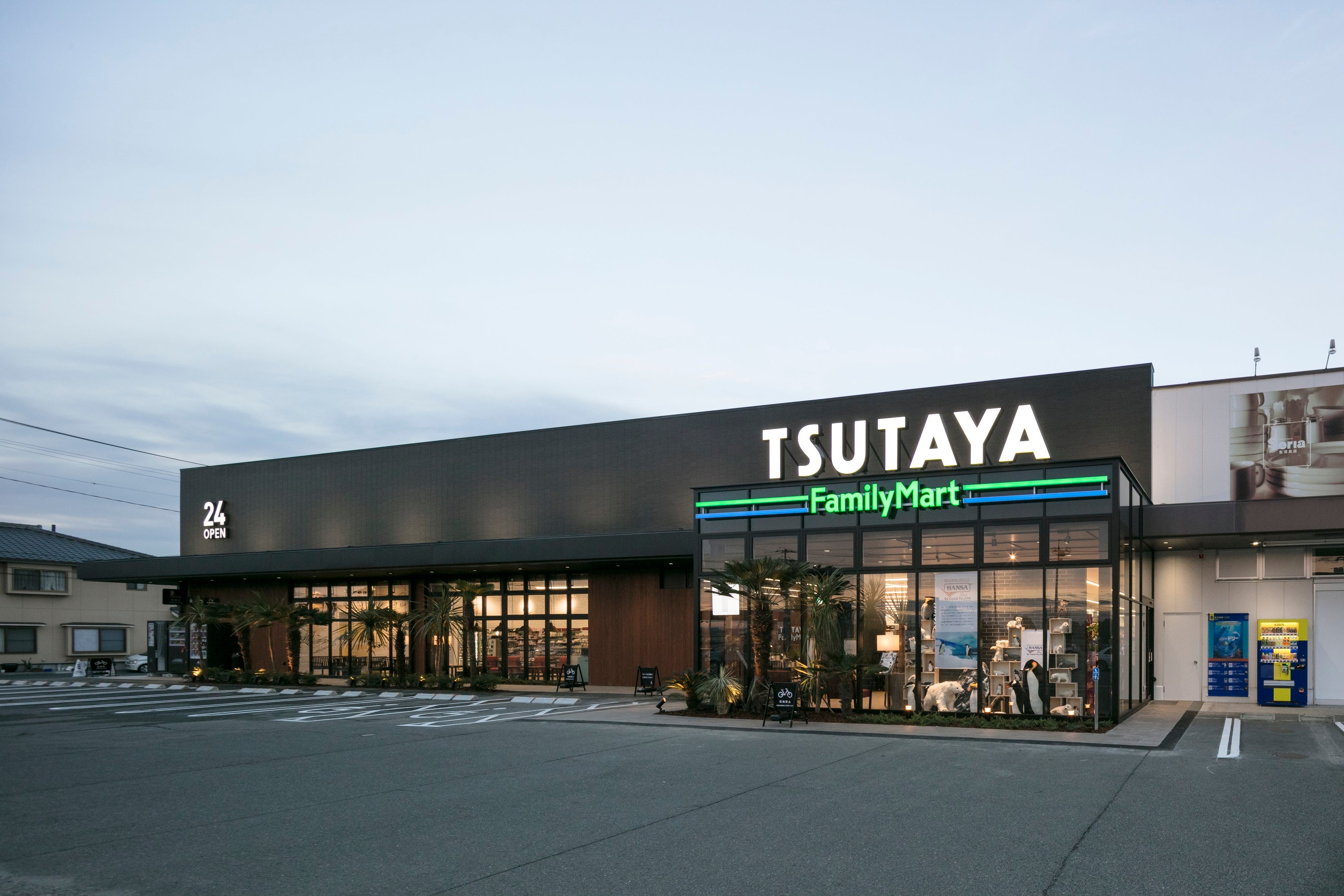 『gashacoco TSUTAYA松永店』外観