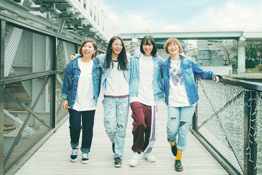 Member→SAKKO(Ba) こたに(Vo＆Gt) ありさ(Dr) イトウアンリ(Gt)