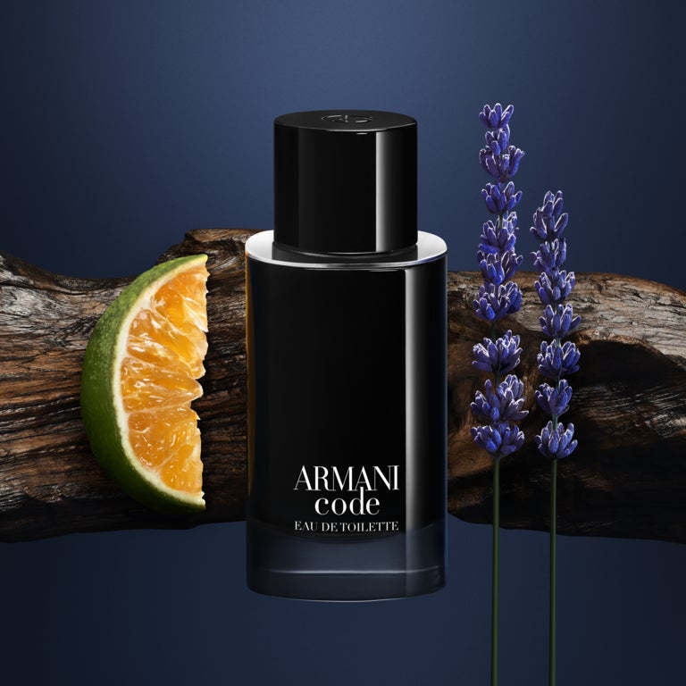 アルマーニ コード アブソル ARMANI CODE ABSOLU 香水 優雅さとセクシーさを兼ね備えた「アルマーニ コード」装いを