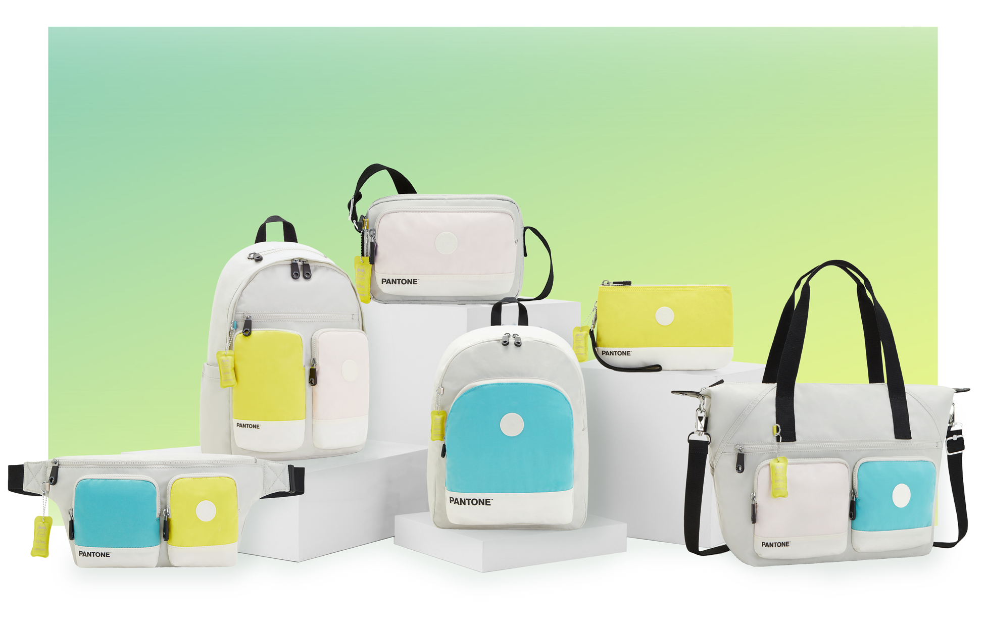 ※ポーチは日本未展開