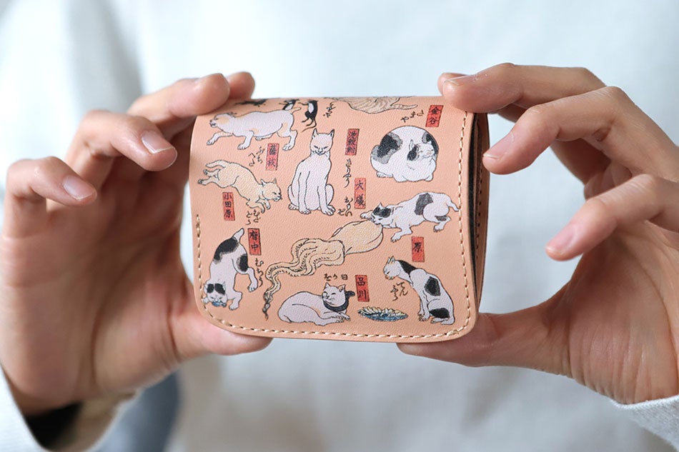ねこ愛炸裂！浮世絵師「歌川国芳」のミニ財布が登場。猫好きの革職人が
