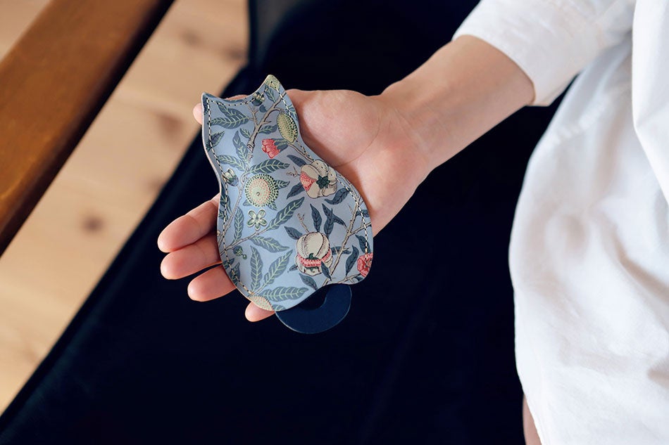 猫足＆ガラスのヴィクトリアン小物入れ 猫足＆ガラスのヴィクトリアン小物入れ