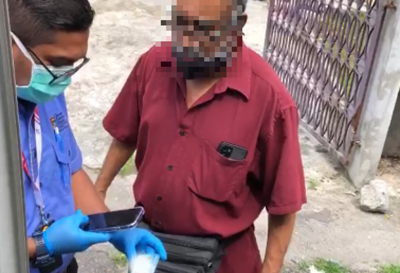 救急隊員によるNSER mobileのOCR機能を用いたIDカードからのデータ取り込み