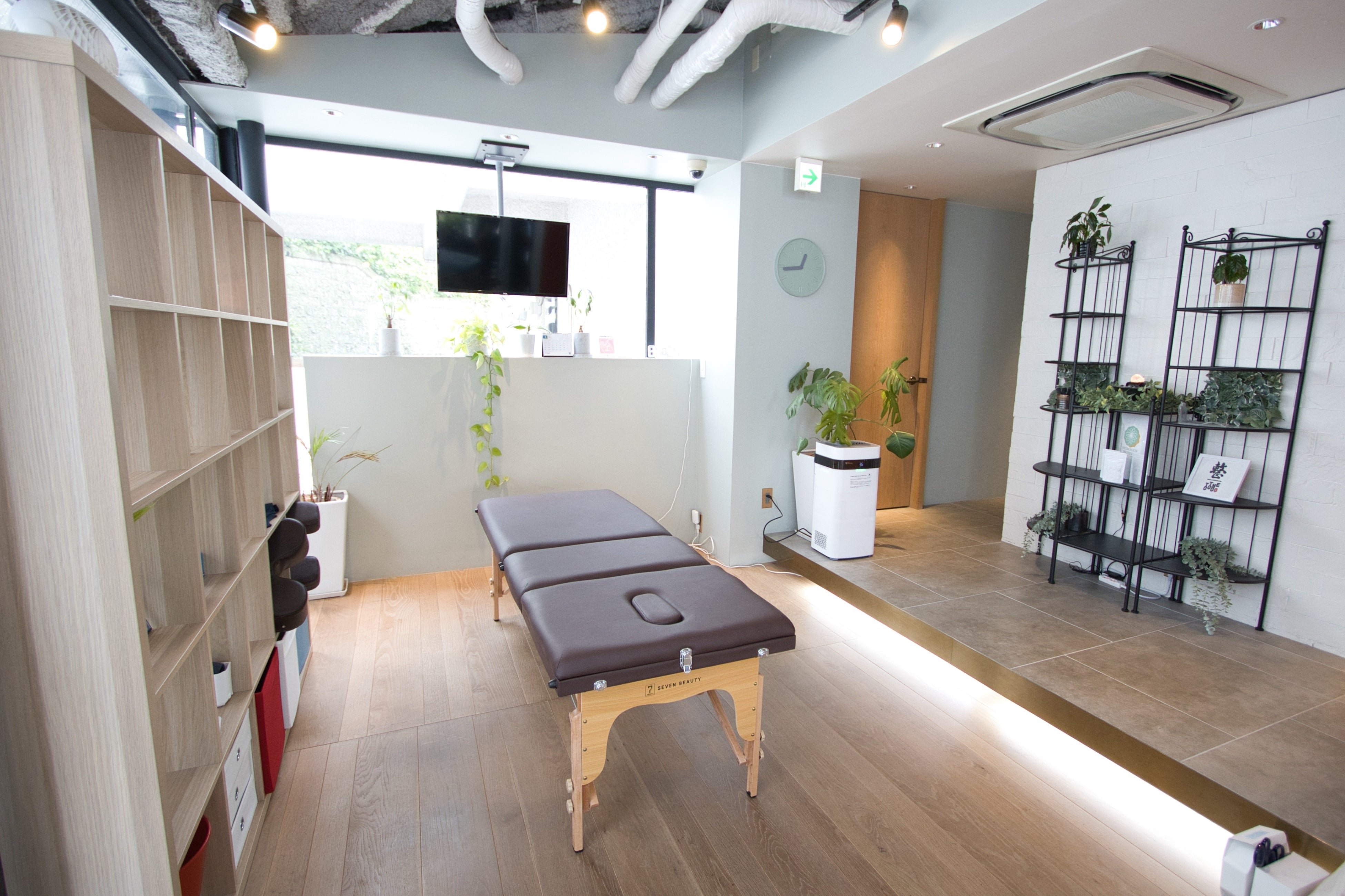 綺麗で落ち着いた店内