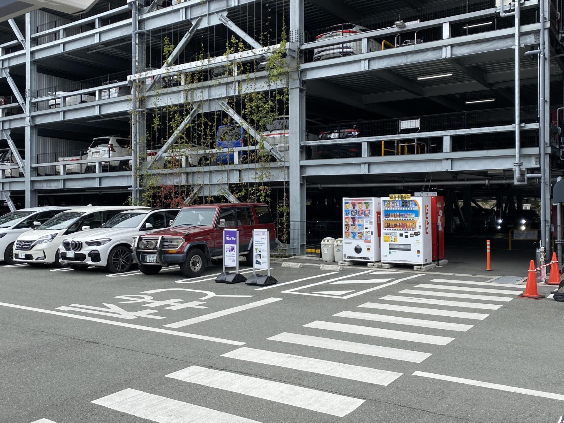 ＜阿蘇くまもと空港内『阿蘇らくらくWebタクシー』の専用乗り場＞