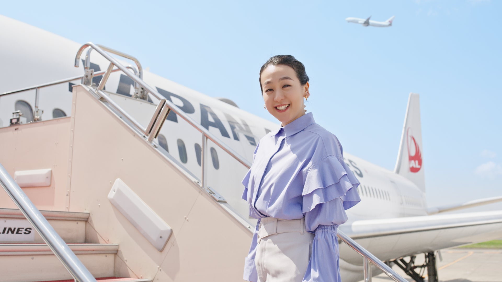 エアウィーヴ新CM『JALおもてなし』篇より